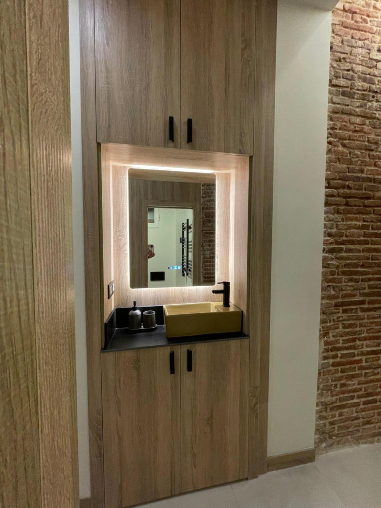 Apartamento Moderno En Edificio Historico マドリード エクステリア 写真