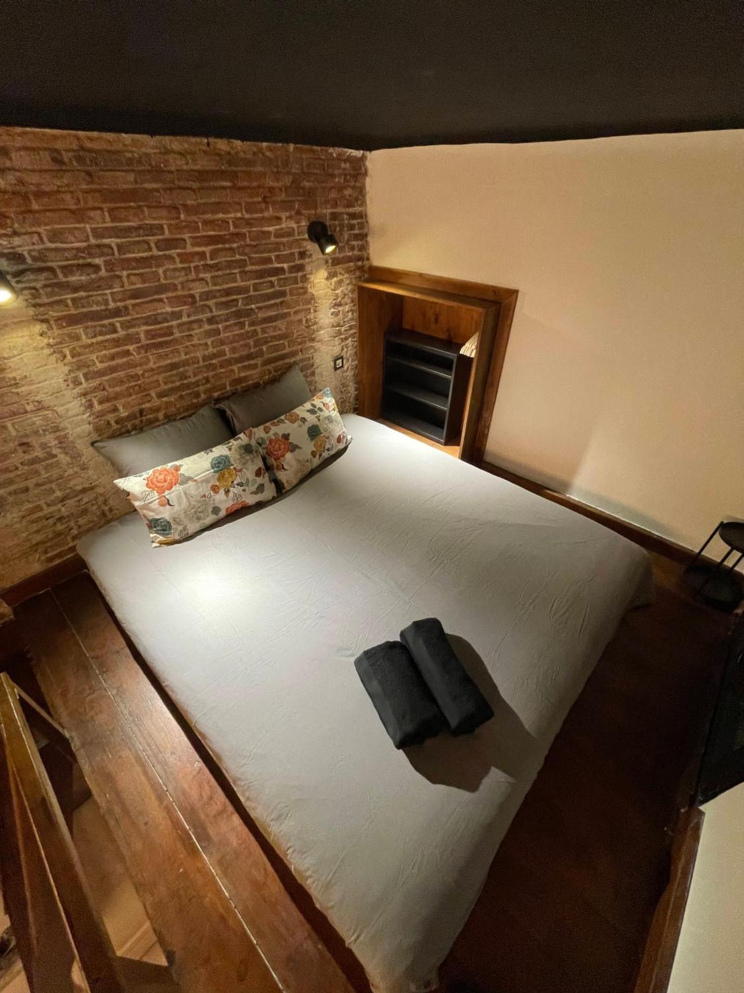 Apartamento Moderno En Edificio Historico マドリード エクステリア 写真