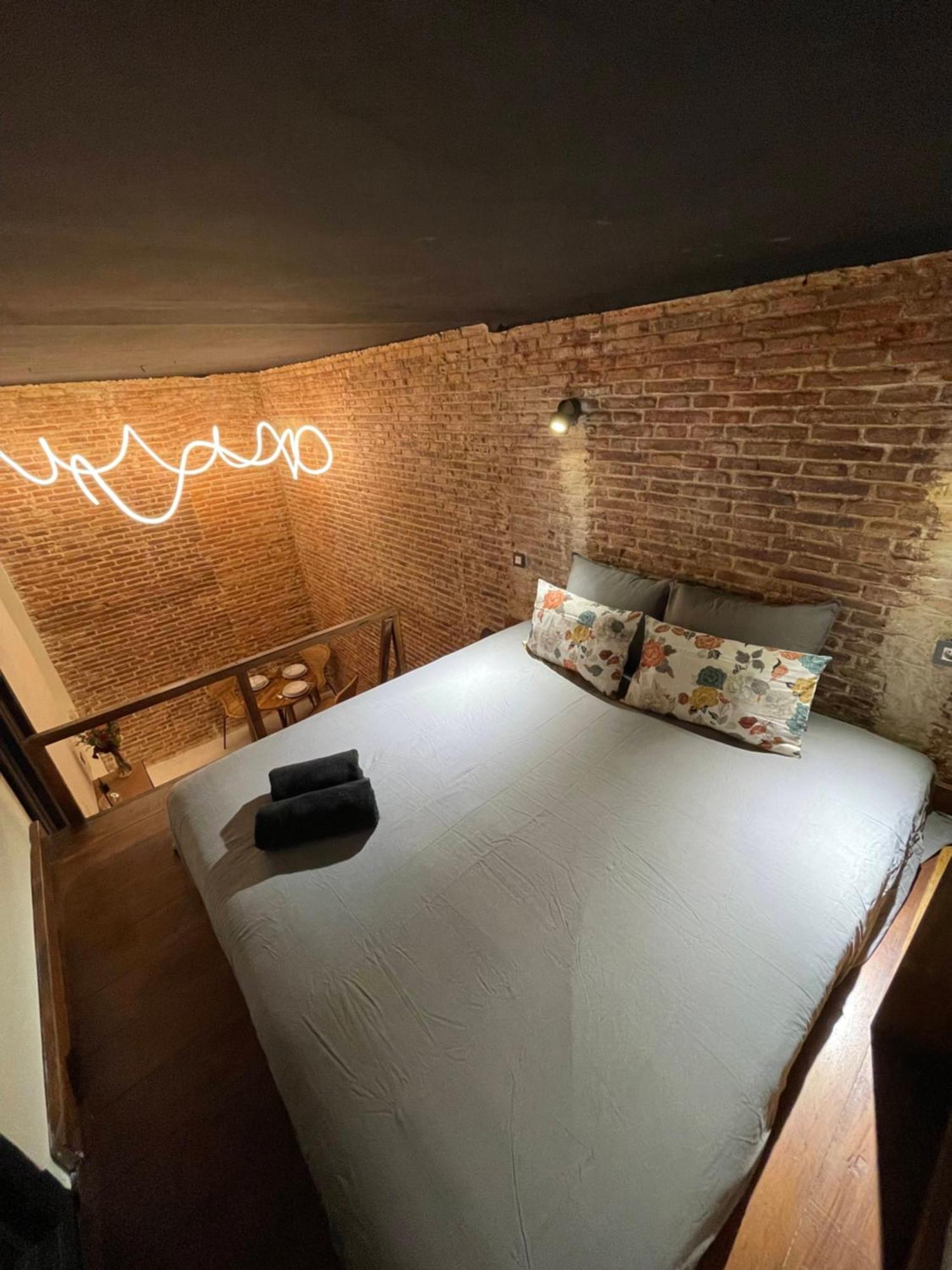 Apartamento Moderno En Edificio Historico マドリード エクステリア 写真