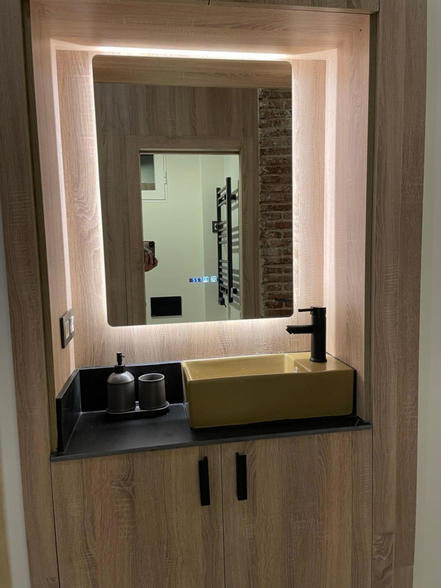 Apartamento Moderno En Edificio Historico マドリード エクステリア 写真