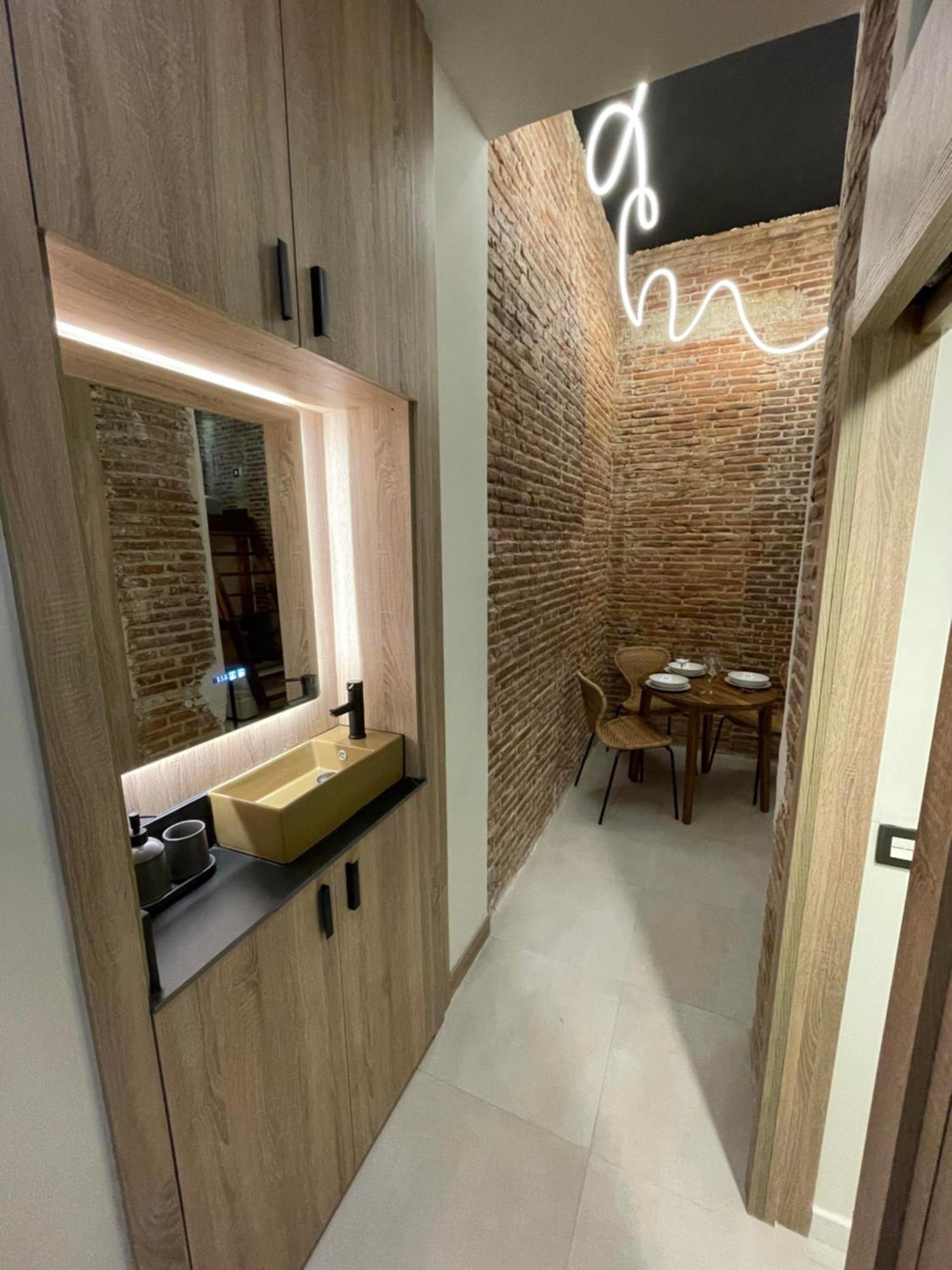 Apartamento Moderno En Edificio Historico マドリード エクステリア 写真